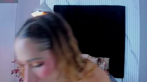 MONIK FOX online show from October 2025 11:58:01 PM