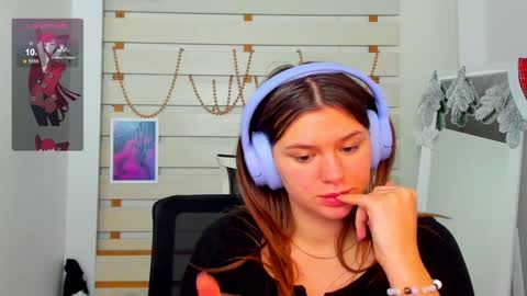 Snapshot of monika_youu chatting on December 2024 02:51:01 PM Monika online show from December 2024 02:51:01 PM