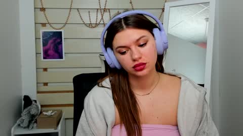 Snapshot of monika_youu chatting on January 2025 10:50:02 AM Monika online show from January 2025 10:50:02 AM