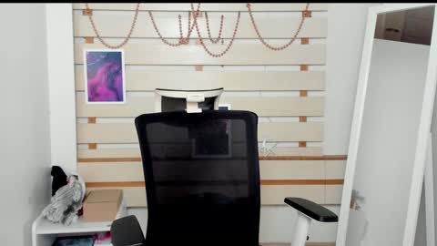 Snapshot of monika_youu chatting on January 2025 11:25:01 PM Monika online show from January 2025 11:25:01 PM