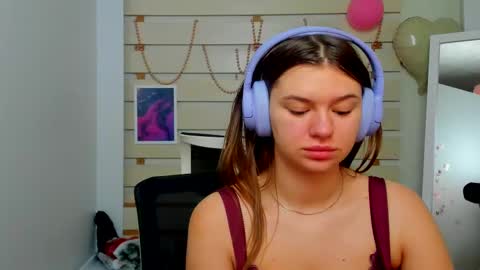 Snapshot of monika_youu chatting on February 2025 01:26:02 PM Monika online show from February 2025 01:26:02 PM