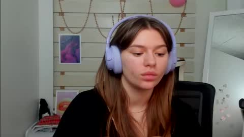 Snapshot of monika_youu chatting on February 2025 01:32:01 PM Monika online show from February 2025 01:32:01 PM