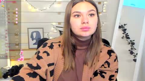 Snapshot of monika_youu chatting on November 2025 01:22:01 PM Monika online show from November 2025 01:22:01 PM