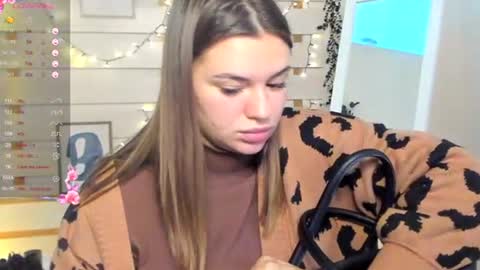 Snapshot of monika_youu chatting on November 2025 02:28:02 PM Monika online show from November 2025 02:28:02 PM