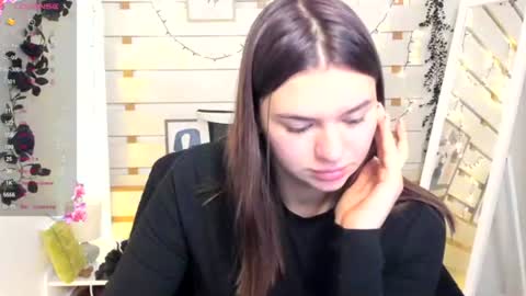 Snapshot of monika_youu chatting on December 2025 08:11:01 AM Monika online show from December 2025 08:11:01 AM