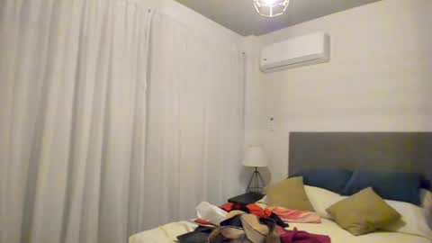 Snapshot of monikfree chatting on December 2024 06:31:01 PM Monikfree online show from December 2024 06:31:01 PM