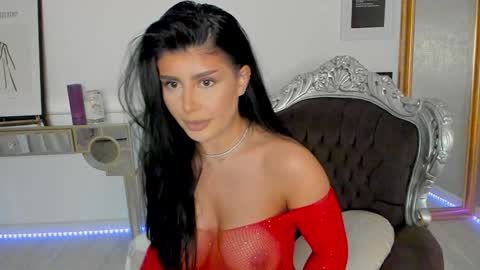 Snapshot of moniqueeass chatting on January 2025 03:07:01 PM Alessia online show from January 2025 03:07:01 PM