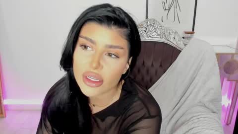 Alessia online show from May 2026 07:37:01 AM