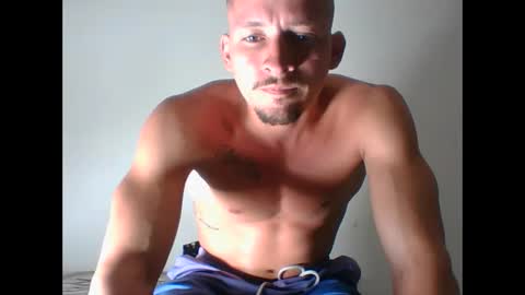 monito_hot17 online show from February 2026 05:19:02 AM
