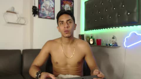 simon dice online show from March 2025 12:47:01 PM