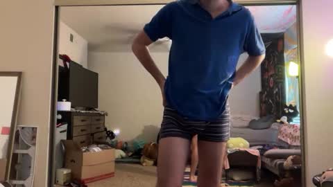 MonMon online show from June 2026 07:41:01 PM