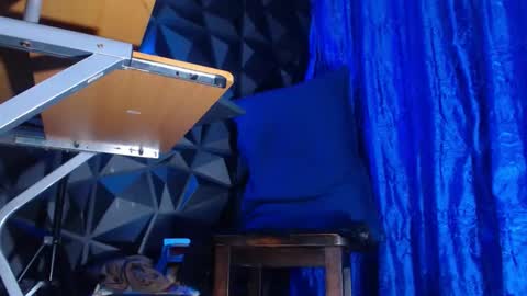 dorian online show from November 2025 02:12:02 AM