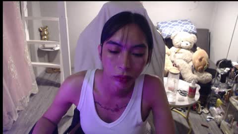 ELYSE A SIMPLE GIRL online show from April 2026 11:03:02 AM