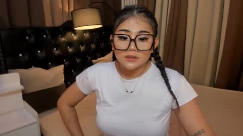 Snapshot of monstrouscockdivaontop chatting on January 2025 01:04:01 AM Ruthie online show from January 2025 01:04:01 AM