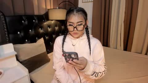 Snapshot of monstrouscockdivaontop chatting on January 2025 09:04:01 PM Ruthie online show from January 2025 09:04:01 PM