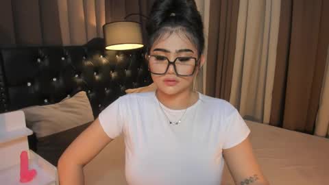 Snapshot of monstrouscockdivaontop chatting on January 2025 11:34:02 PM Ruthie online show from January 2025 11:34:02 PM