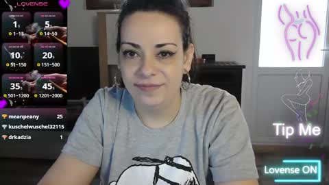 Monse online show from February 2025 11:03:01 AM