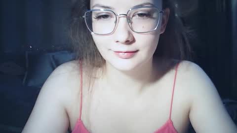 moodiemira online show from February 2026 01:14:01 PM