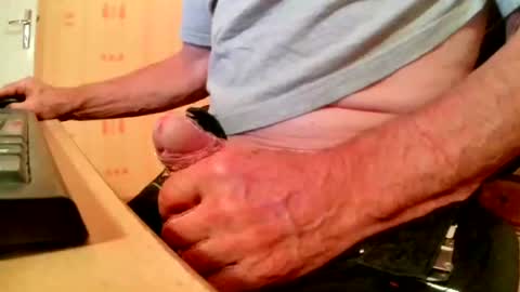 Snapshot of mookie2 chatting on October 2025 07:01:02 PM mookie2 online show from October 2025 07:01:02 PM