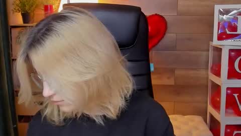 Katrin online show from March 2025 01:20:02 AM