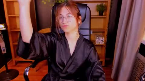 Katrin online show from September 2025 07:19:02 PM