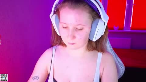 Lola online show from November 2025 07:08:01 AM