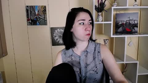Snapshot of moon_foxy_ chatting on January 2025 01:27:01 PM Diana online show from January 2025 01:27:01 PM