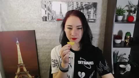 Diana online show from October 2025 09:39:02 PM