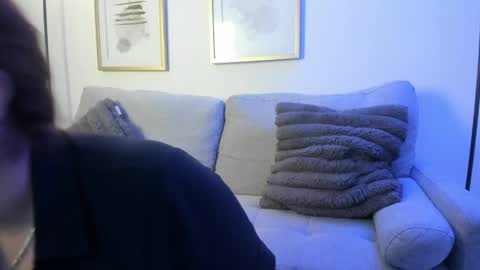 Snapshot of moon_shaddow chatting on April 2026 03:40:02 AM Moon online show from April 2026 03:40:02 AM