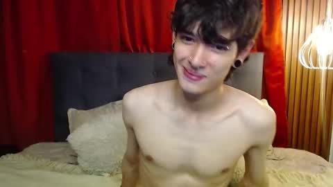 MOON AND ZUKO online show from February 2026 02:04:02 AM