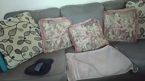 moondanceraa online show from October 2025 10:51:02 PM