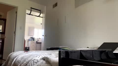 Moon Doggie online show from April 2026 09:01:01 PM