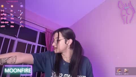 Nicky  online show from February 2025 06:33:01 AM