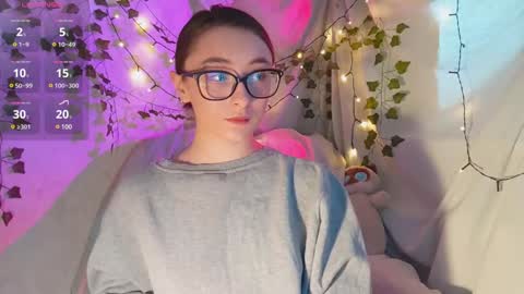 Snapshot of moonlight__lovers chatting on December 2024 10:39:02 AM Dana online show from December 2024 10:39:02 AM