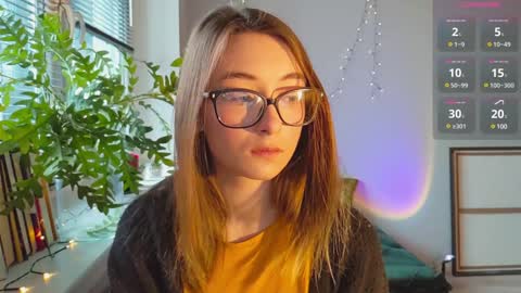 Snapshot of moonlight__lovers chatting on December 2024 11:10:01 AM Dana online show from December 2024 11:10:01 AM