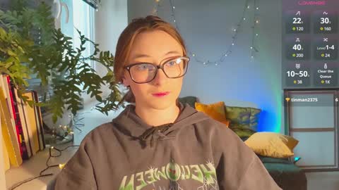 Snapshot of moonlight__lovers chatting on January 2025 09:04:02 AM Dana online show from January 2025 09:04:02 AM