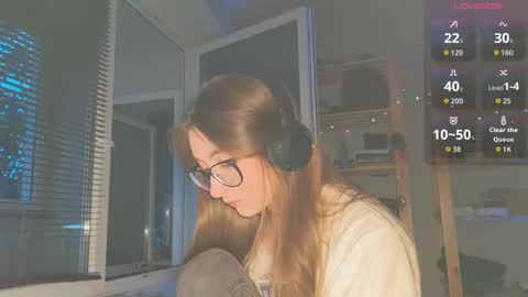 Snapshot of moonlight__lovers chatting on September 2025 05:01:02 PM Dana online show from September 2025 05:01:02 PM