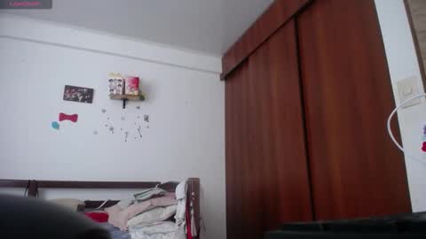 moonlunita online show from November 2025 02:38:02 PM