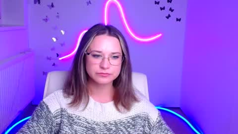 Susanna online show from December 2025 12:03:02 PM