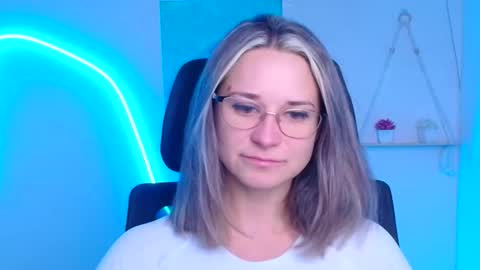 Susanna online show from January 2026 12:21:02 PM