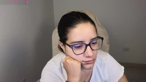 Moon Woman online show from November 2025 01:22:02 PM