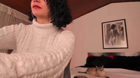 Michelle online show from September 2025 12:52:02 PM