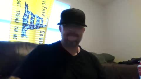 Snapshot of moozj750 chatting on September 2025 07:04:02 PM JT Mooz online show from September 2025 07:04:02 PM