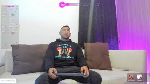 Snapshot of morganandmegan01 chatting on February 2026 11:33:01 AM online show from February 2026 11:33:01 AM