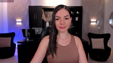 Morgan Hicks online show from December 2025 07:33:02 PM