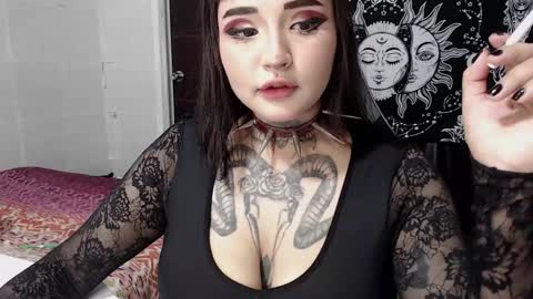 Morgan Moon online show from October 2025 06:41:01 PM