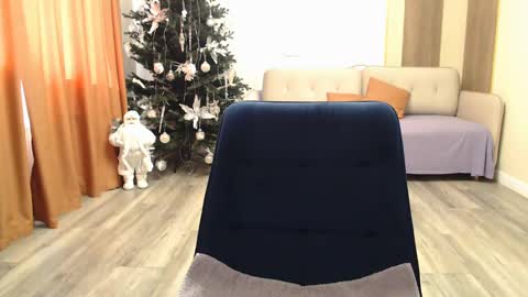 Anna online show from January 2025 09:56:01 AM