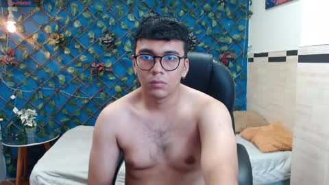 Mou Fly online show from November 2025 03:54:02 PM