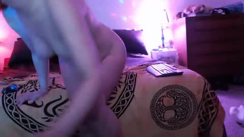 Snapshot of mountainbeauty chatting on December 2024 08:22:02 AM mountainbeauty online show from December 2024 08:22:02 AM