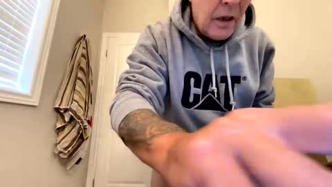 Snapshot of mpleaf chatting on October 2025 04:20:02 PM Urethra Lover online show from October 2025 04:20:02 PM